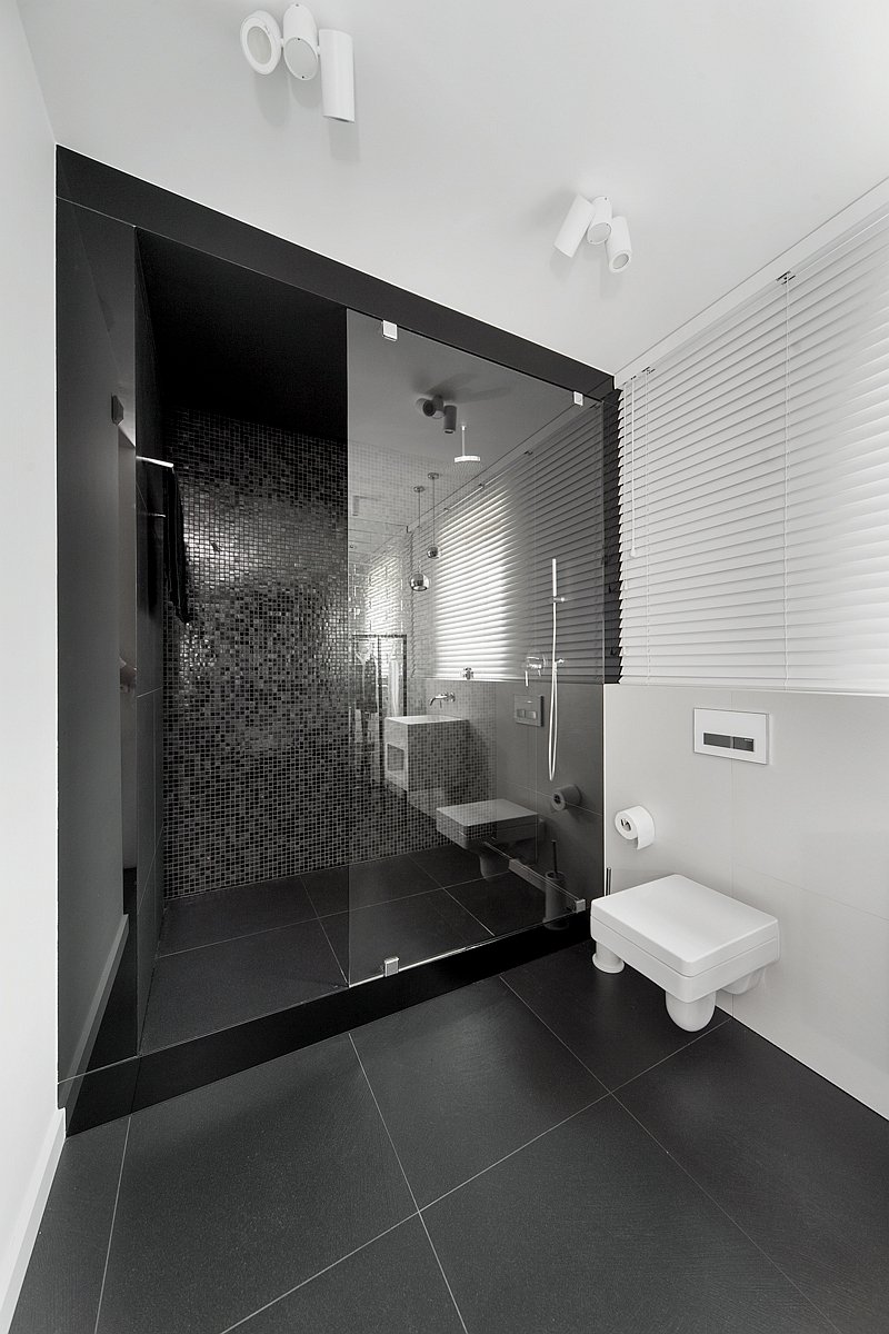10 idées déco salles de bain noir et blanc contemporaines