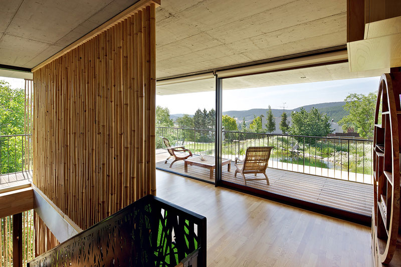 Plans d'une maison contemporaine avec toit terrasse