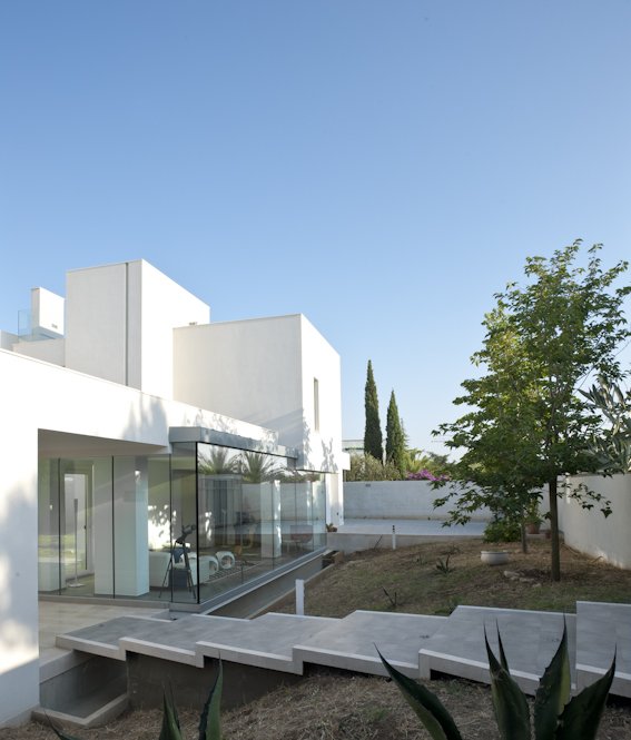 villa-blanche-contemporaine-04