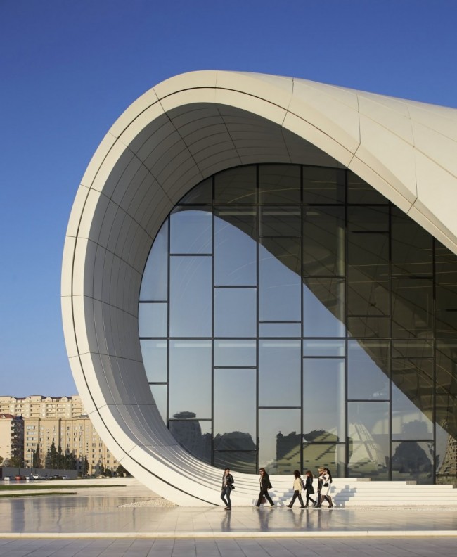 Heydar-Aliyev-Center-09