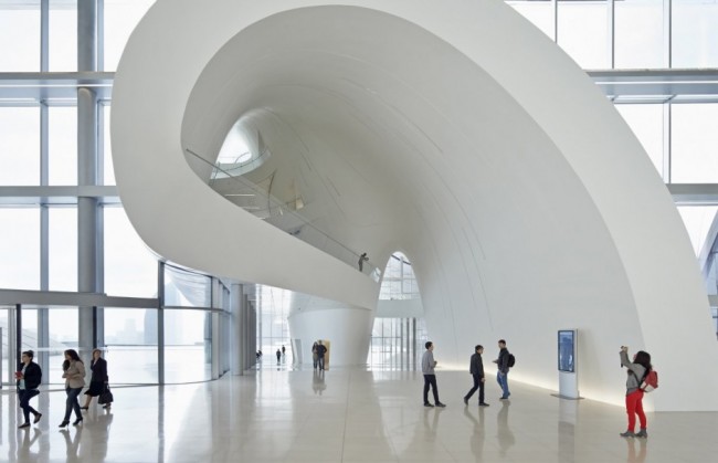 Heydar-Aliyev-Center-12