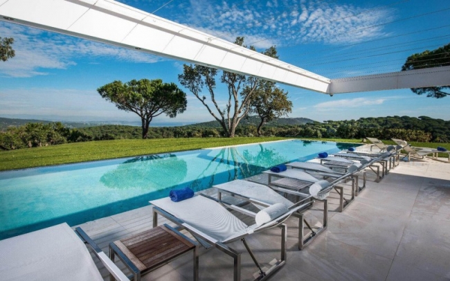 villa-piscine-sttropez-03