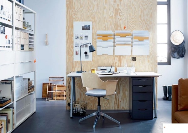 bureau-bois-catalogue-IKEA-2015-36