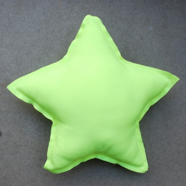 coussin-fluo-enfant-etoile