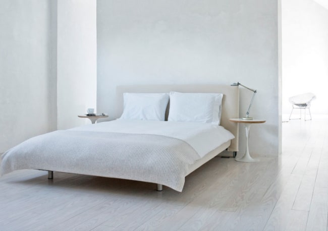 lit-blanc-minimaliste