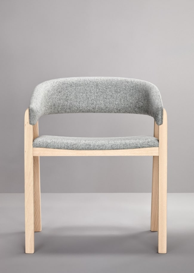 chaises-design-grise-bois