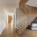 Cage escalier en lame de bois