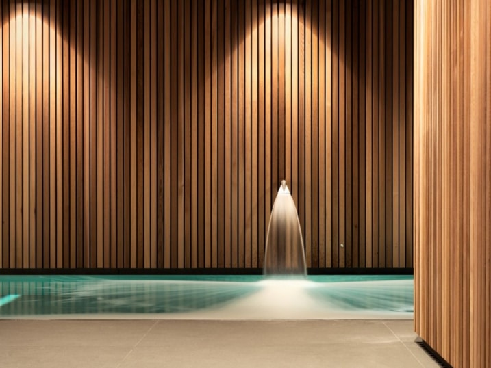 piscine-interieur-spa