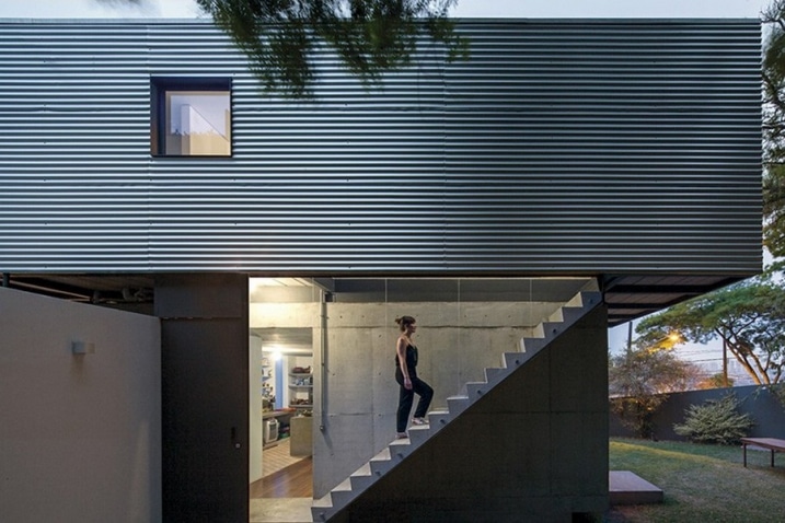 Escalier exterieur en beton