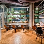 Parquet en bois dans restaurant