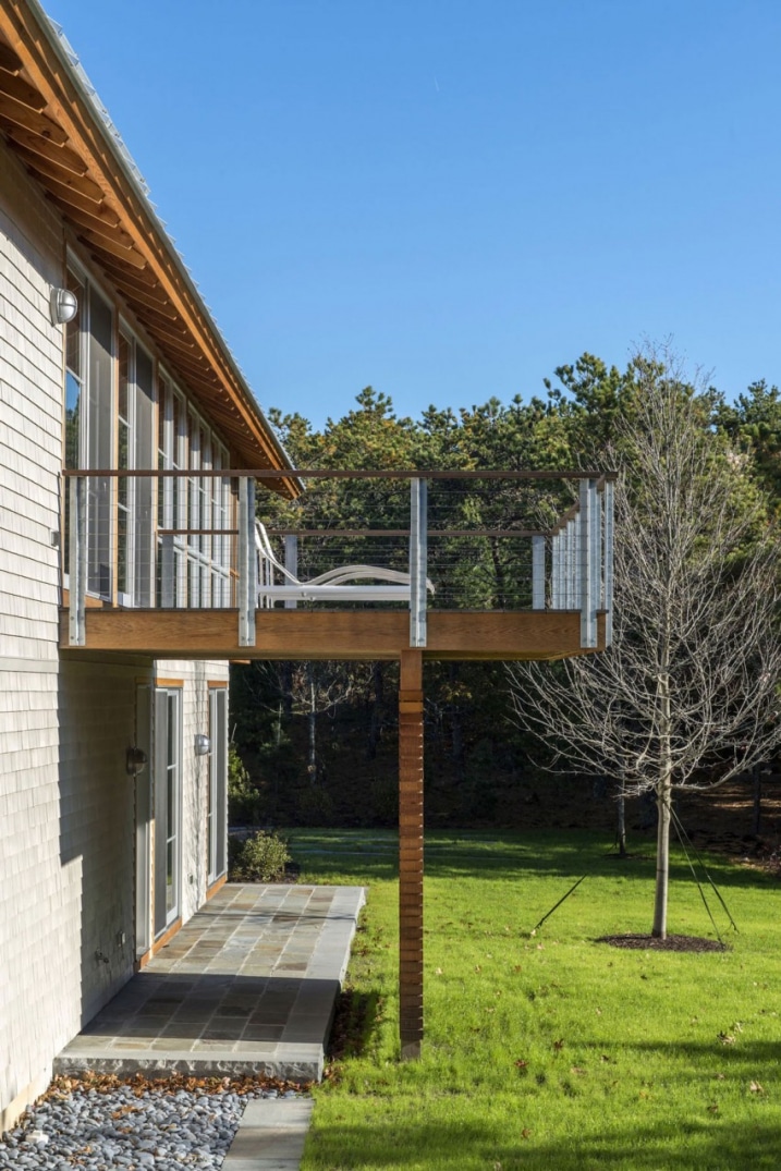 Terrasse en bois sur pilotis