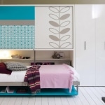 Chambre enfant minimaliste lit transformable