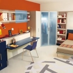 Decoration chambre enfant avec mur orange