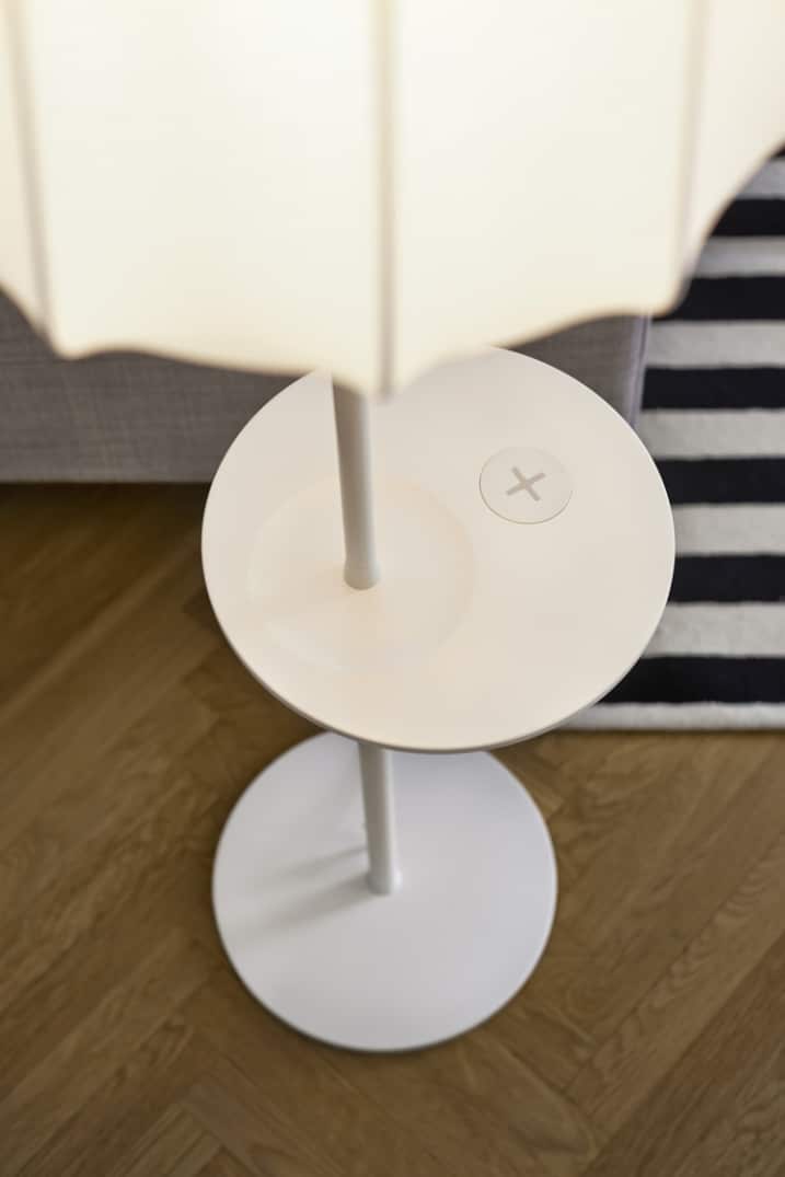 Lampe IKEA avec QI