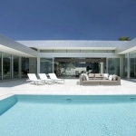 Piscine dans maison design