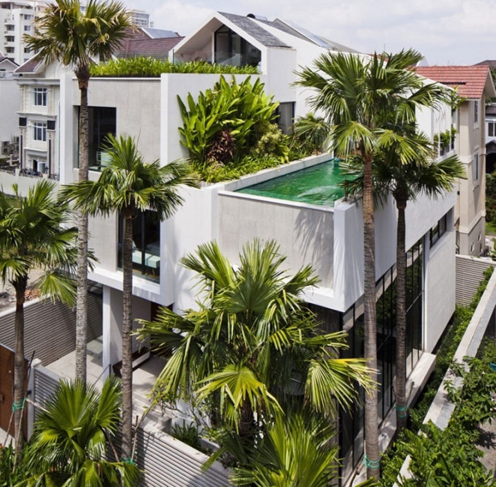 Maison avec piscine sur terrasse