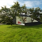 Maison de jardin avec terrasse en bois