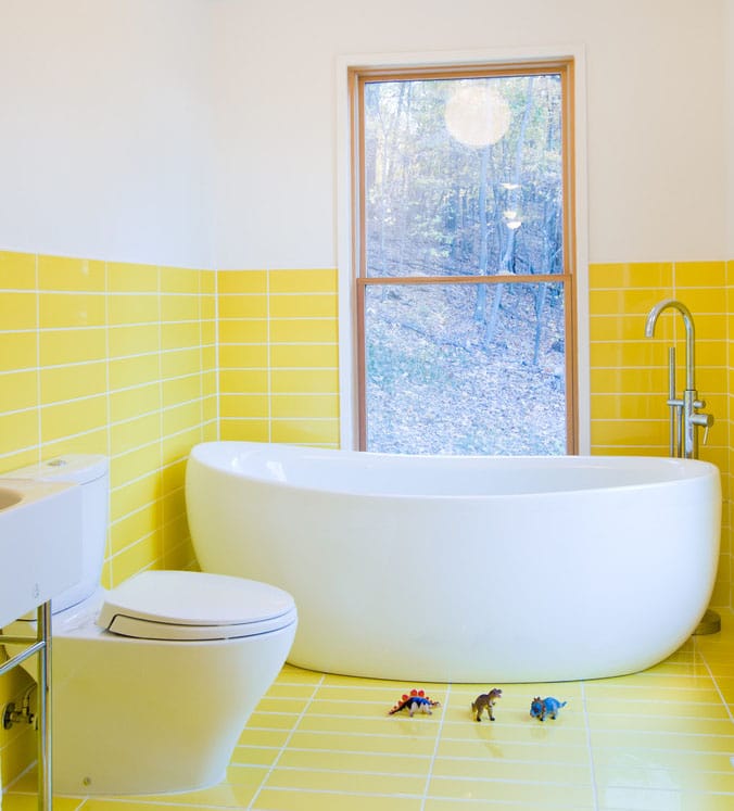 Carrelage de salle de bain jaune
