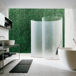 Salle de bain verre et inox