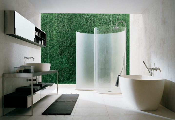 Salle de bain verre et inox