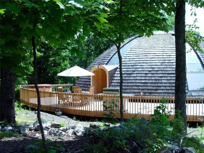 Maison circulaire en bois