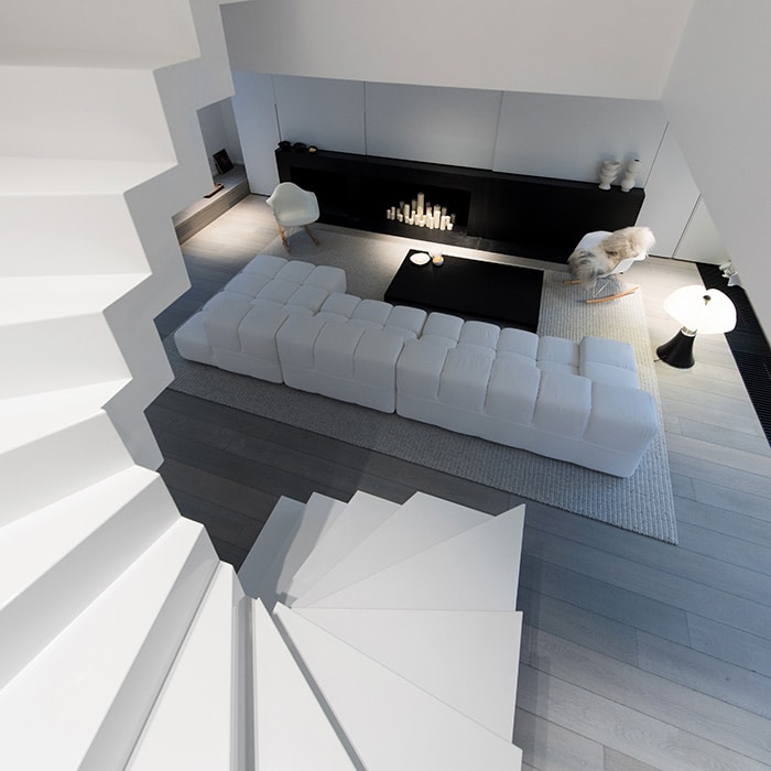 Escalier design blanc