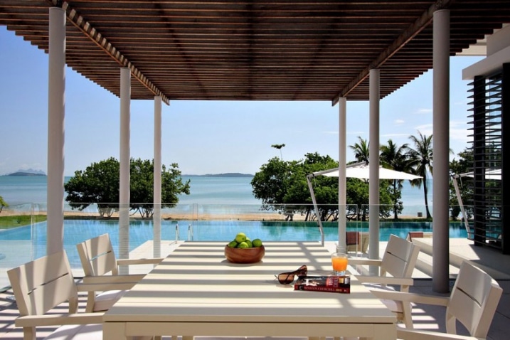 Terrasse avec vue sur mer