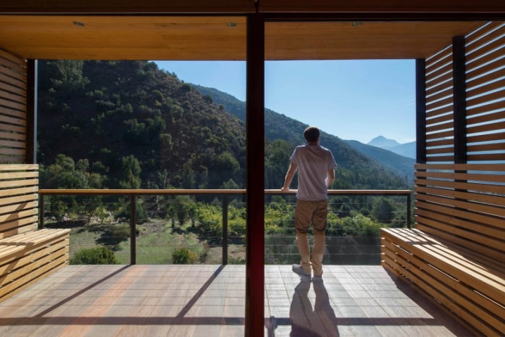 Terrasse avec vue sur montagne