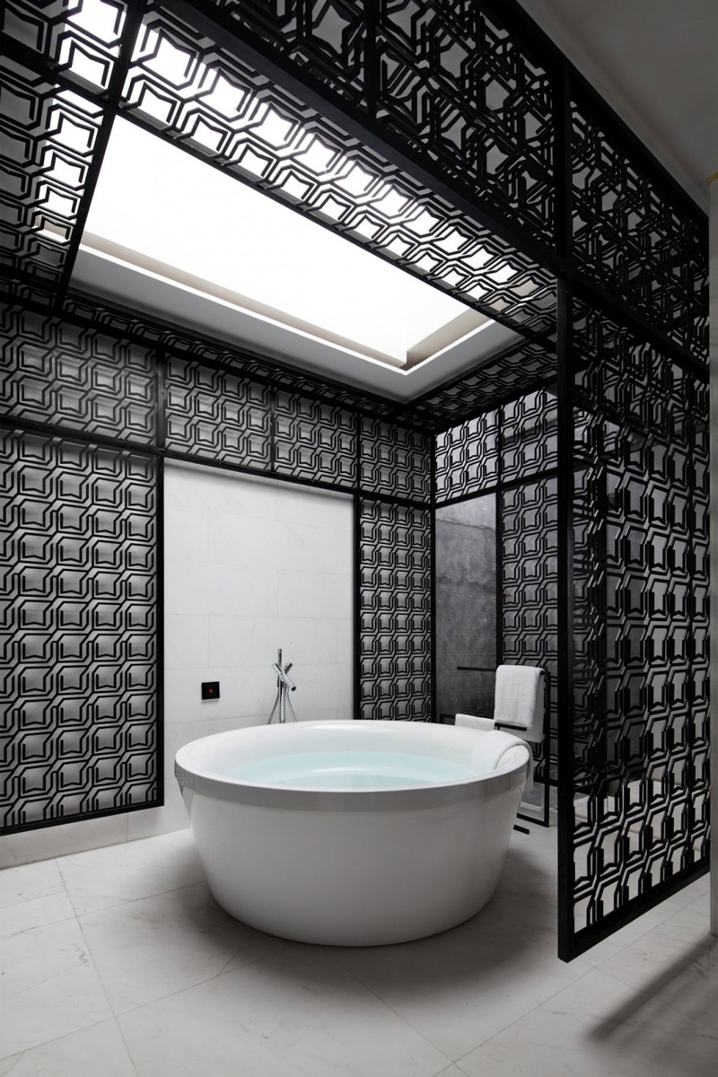 Salle de bain noir blanc