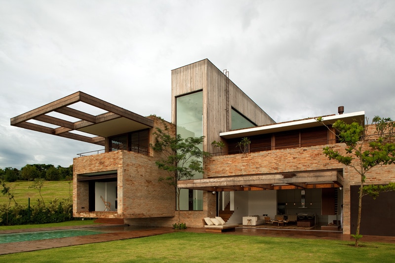 Maison contemporaine briques rouges