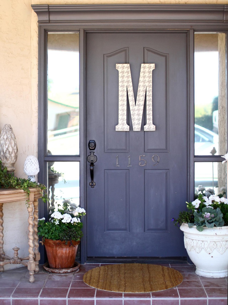 Porte entrée mauve