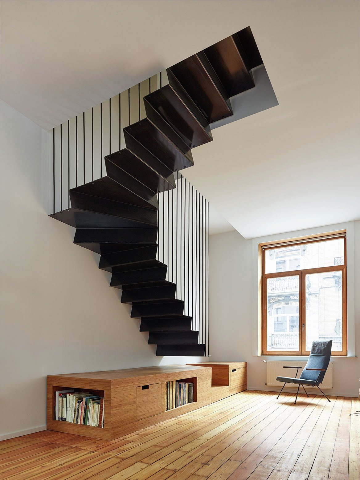 Escalier design noir