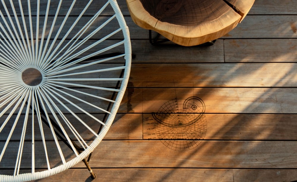 Terrasse bois avec fauteuil acapulco