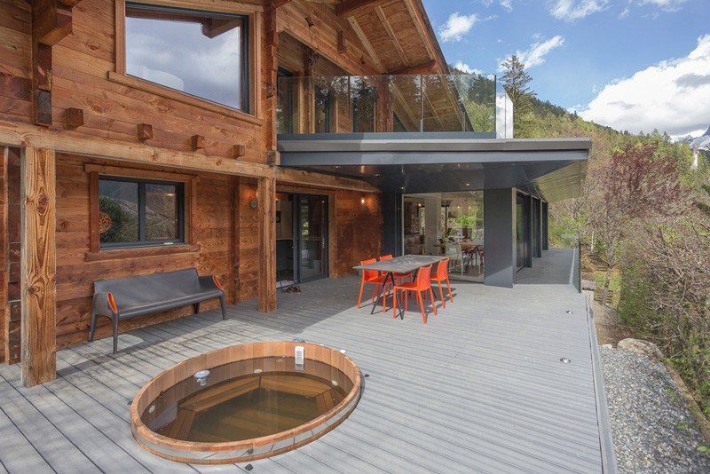 Jacuzzi sur terrasse