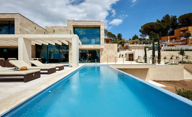 maison-beton-piscine