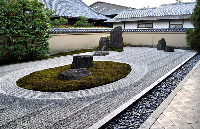 jardin-japonais-graviers