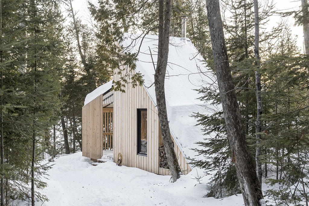 cabane-contemporaine-bois