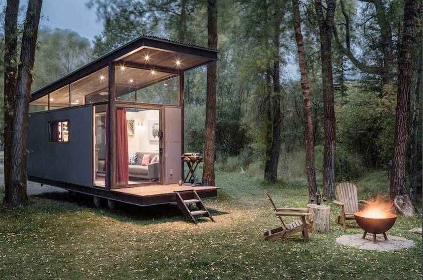 Tiny house sur remorque avec bardage bois