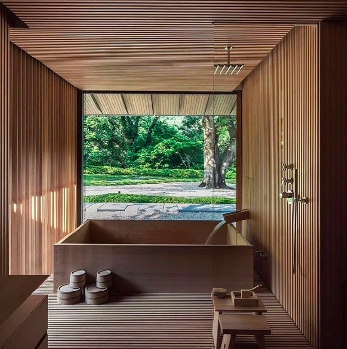spa japonais entièrement en bois