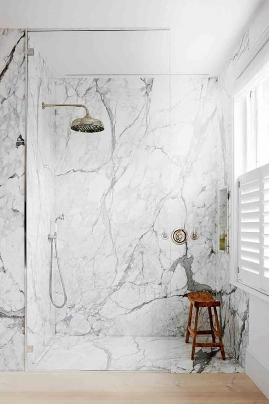 douche en marbre