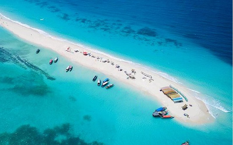 plage de sable blanc Zanzibar