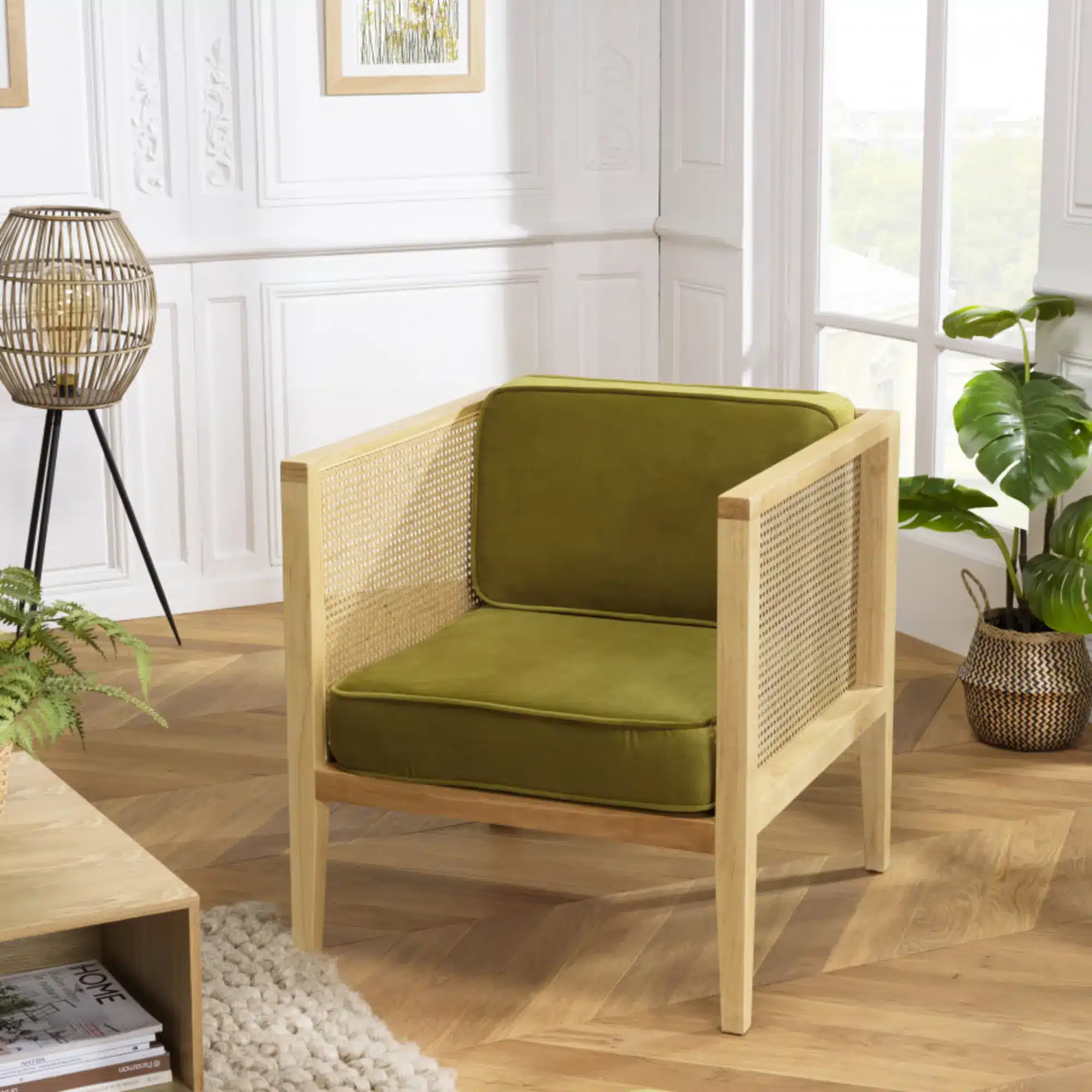 Fauteuil en cannage assise amovible velours vert