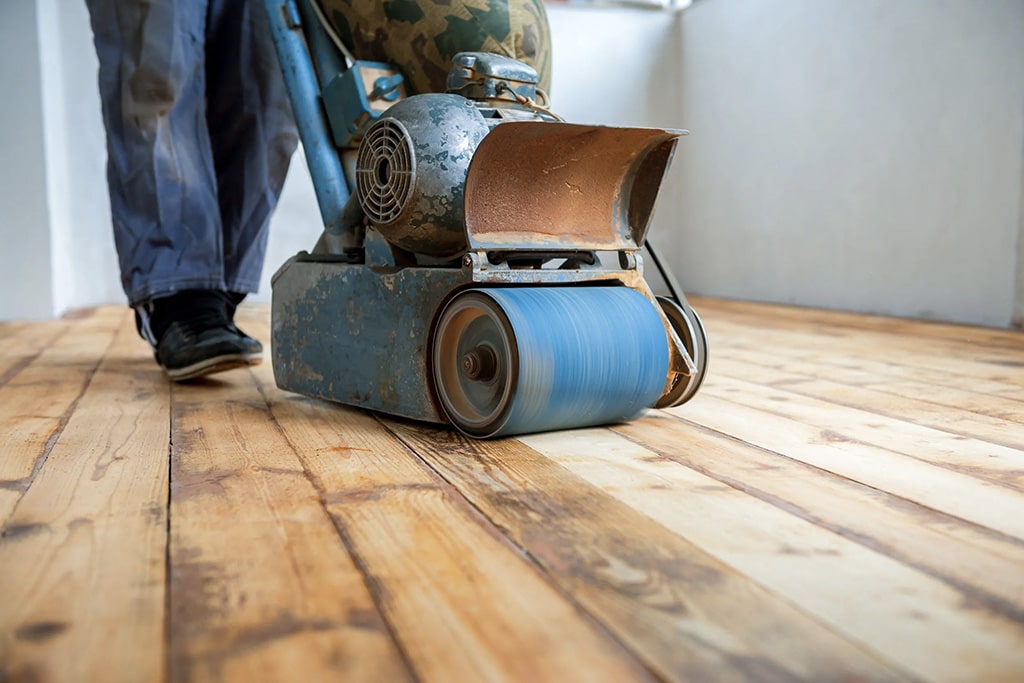 ponceuse à bandes pour parquet