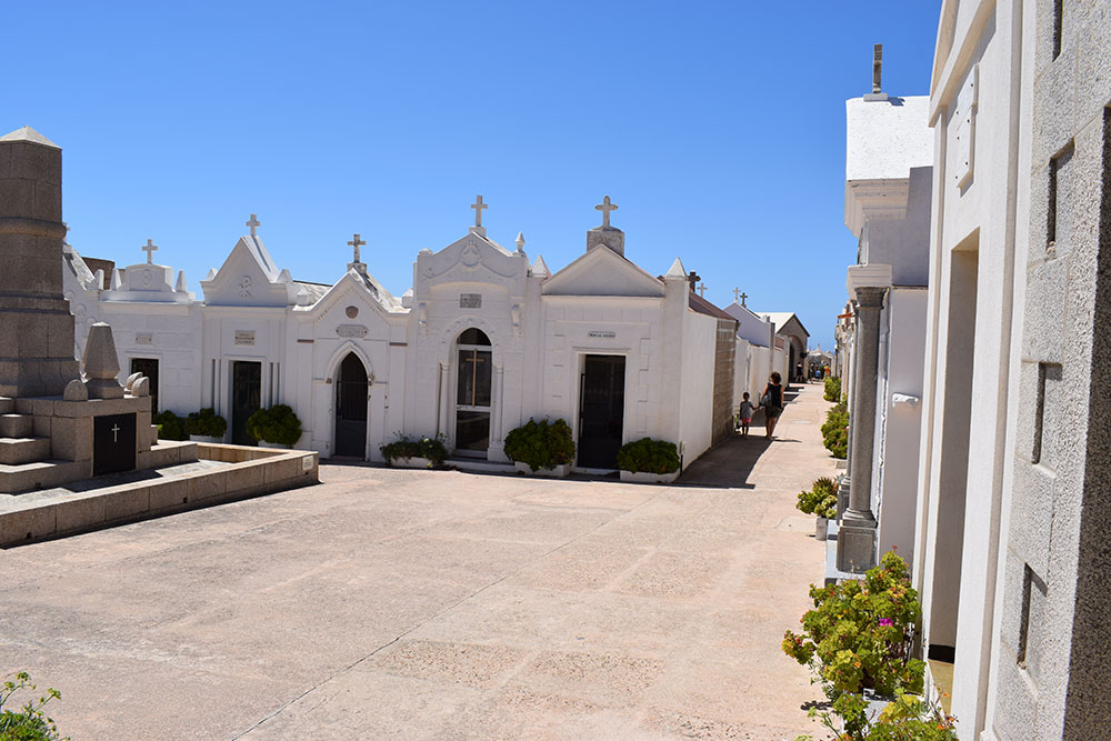 visiter-cimetiere-marin-bonifacio