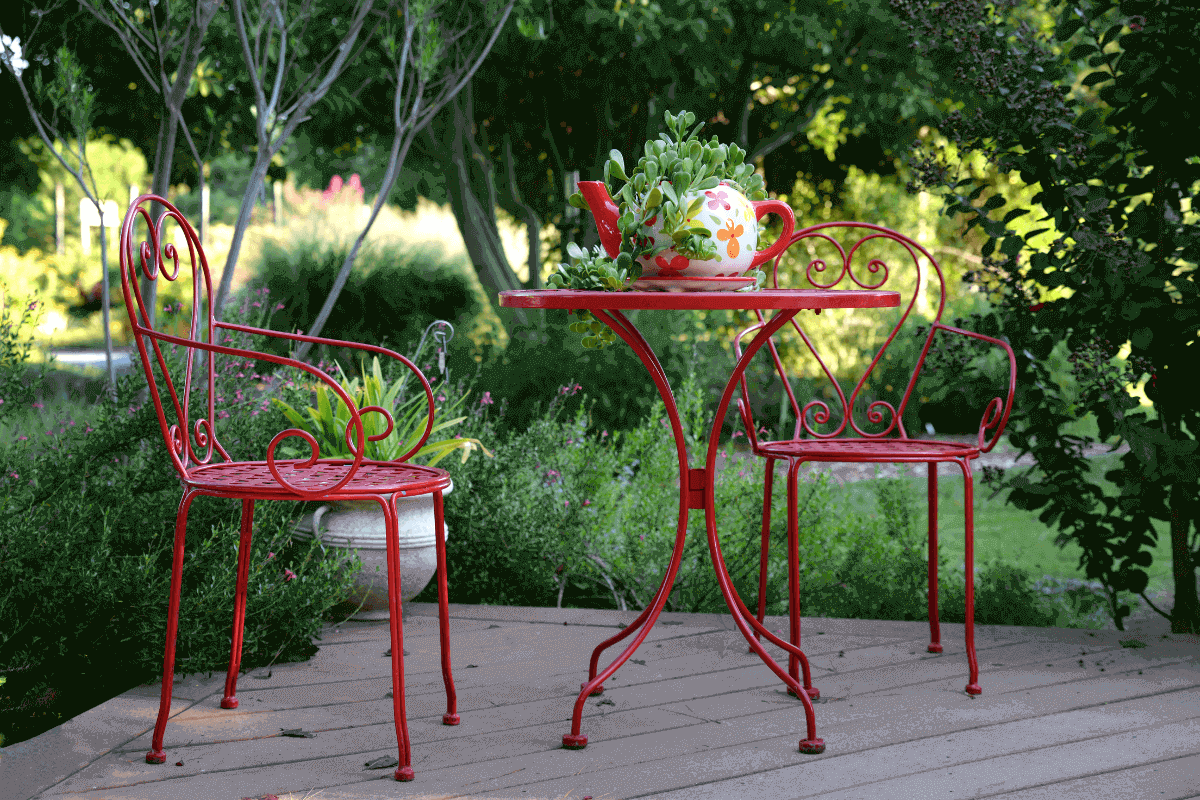 chaise-jardin-metal-rouge